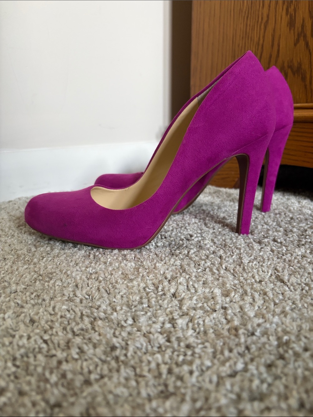 Jessica Simpson Magenta Suede Round-Toe Stiletto Pumps - Picture 5 of 5